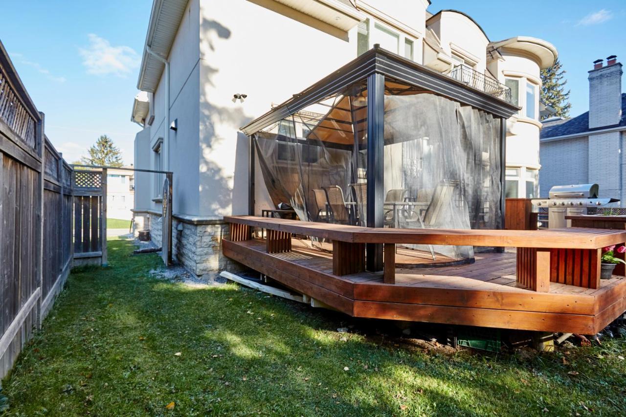 Elegant Apartment With Sauna โตรอนโต ภายนอก รูปภาพ